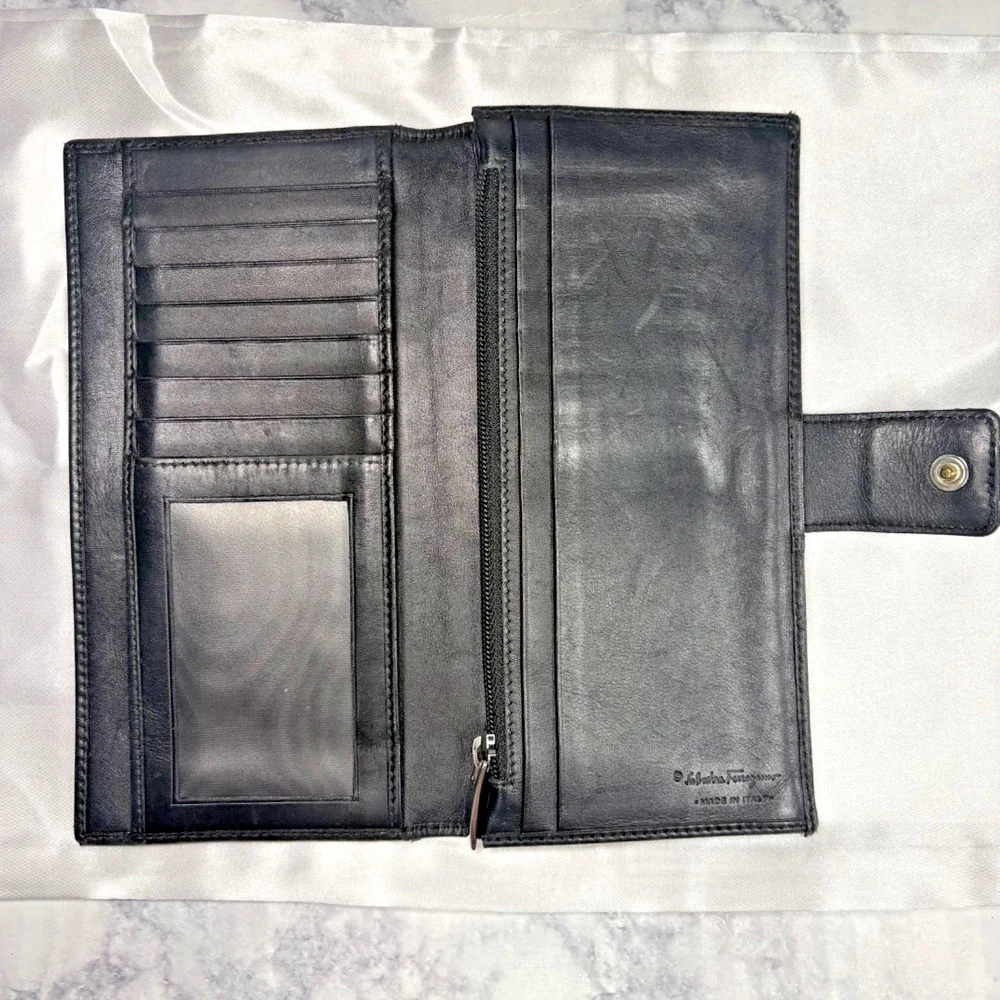 Vtg Ferragamo Gancini Black Canvas & Leather Long Bifold Snap Wallet Zippy Pouch